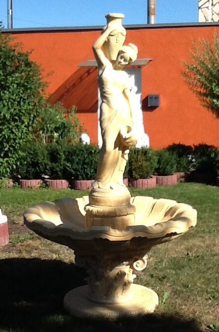 Gartenbrunnen, Springbrunnen mit Brunnenfigur, Wasserträgerin, 215 cm Hoch, Park & Gartendekoration, Steinguss