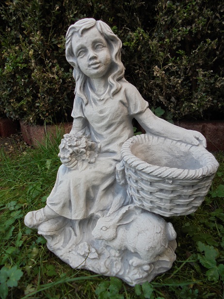Gartenfigur "Mädchen mit Hase und Pflanztopf" Steinfigur, Park & Gartendekoration, Skulptur, Steinguss