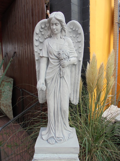 Gartenfigur, Engel mit Blumen, Park & Gartendekoration, Grabfigur, Skulptur, Steinguss