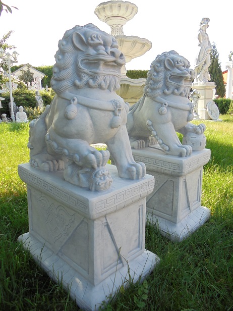 Tempellöwen Set, Fu Löwen, Fu Dogs, Wächterlöwen, Steinguss, Statuen