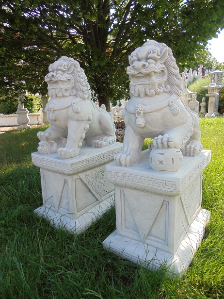Tempellöwen Set, Fu Löwen, Fu Dogs, Wächterlöwen, Steinguss, Statuen