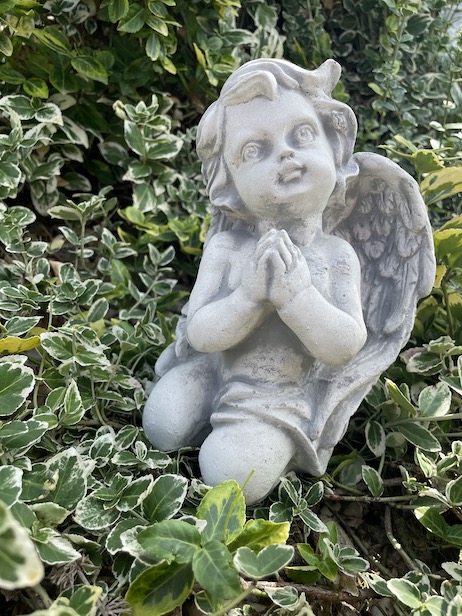 Betender Engel, Gartenfigur, Engelsstatue