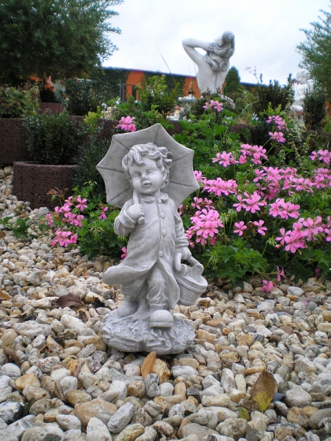 Gartenfigur "Christian mit Schirm" Höhe: 39 cm, Park & Gartendekoration, Skulptur, Steinfigur, Steinguss