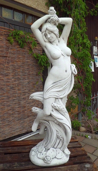 Gartenfigur, Statue "Frau im Schilf" 152 cm hoch, Park & Gartendekoration, Skulptur, Steinfigur, Steinguss