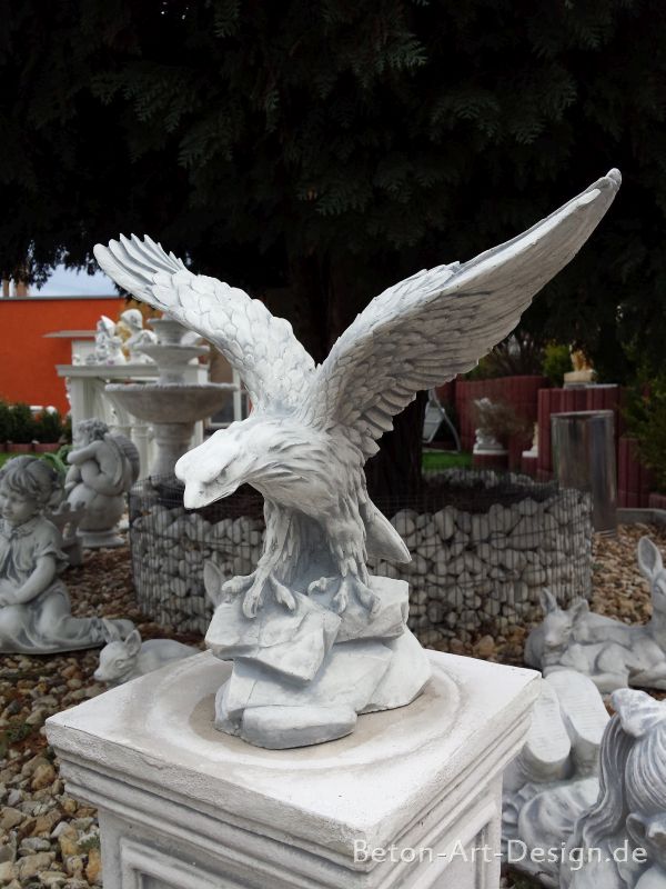 Gartenfigur, Adler 33 cm groß ausgebreitete Flügel, Gartendekoration, Skulptur