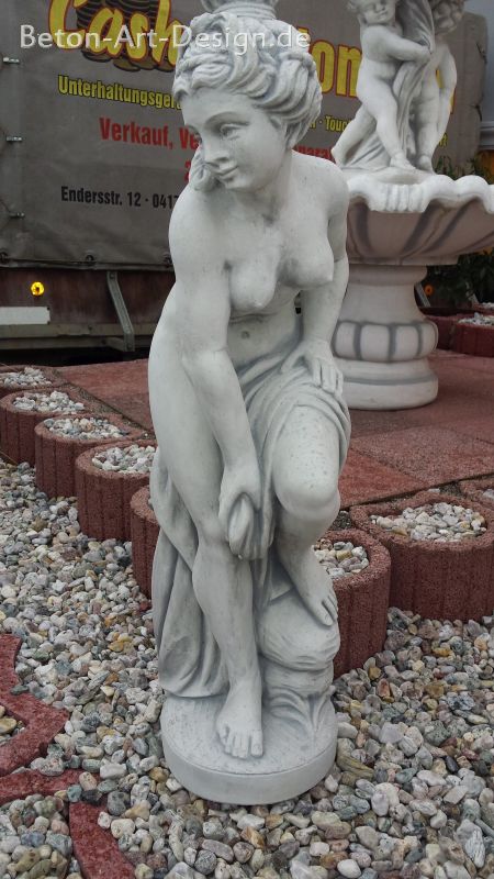Gartenfigur, Badende de Allegain - Steinfigur, 97 cm hoch, Park & Gartendekoration, Statue, Skulptur, Steinguss