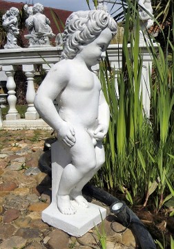 Teichfigur, Mannecken Piss, 73 cm hoch, Gartenfigur, Steinfigur, Park & Gartendekoration, Steinguss