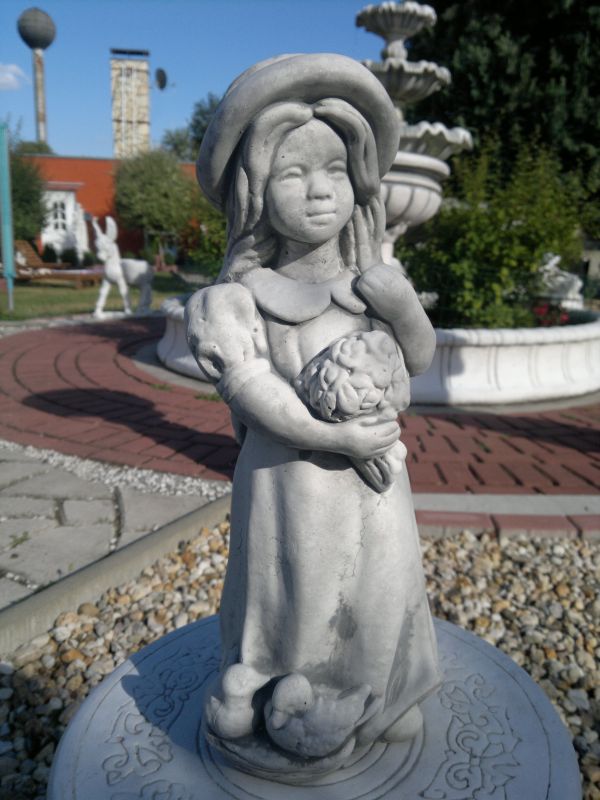 Skulptur, Steinfigur "Mädchen mit 2 Enten" süße Gartenfigur, Park & Gartendekoration, Steinguss