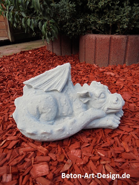 Gartenfigur, Drachenfigur "macht schläfchen" Park & Gartendekoration, Steinguss, Skulptur