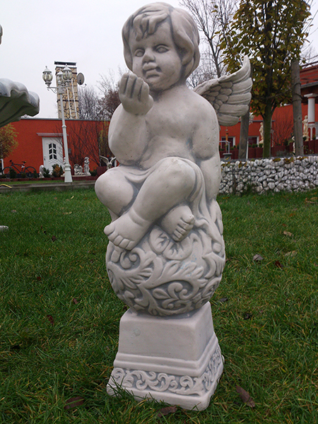 Gartenfigur "Engel auf Kugel" 58 cm hoch, Park & Gartendekoration, Steinfigur, Skulptur, Grabdeko, Steinguss