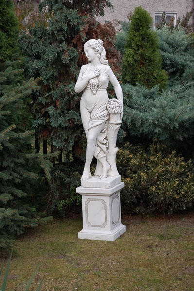 Gartenfigur, Frau mit Weintraube, Weingöttin, Park & Gartendekoration, Statue, Steinfigur, Steinguss