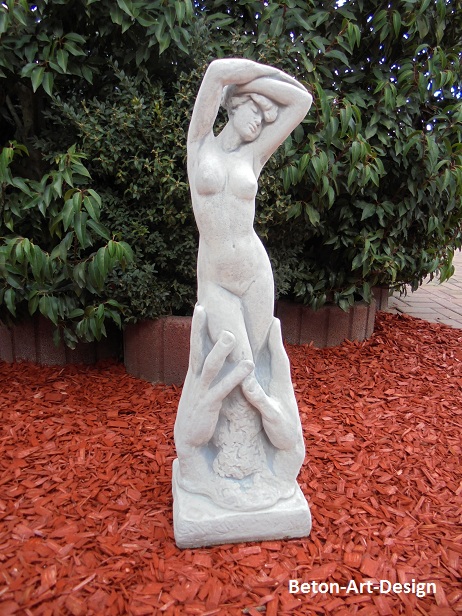 Gartenfigur "Frau in der Hand" Steinfigur, Park & Gartendekoration, Skulptur, Steinguss, Statue