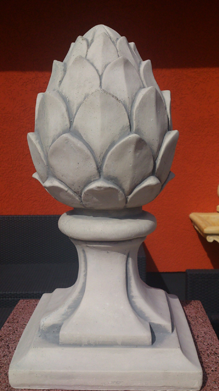 Pinienzapfen Pfeilerschmuck Barock Zapfen aus bemooster Keramik 