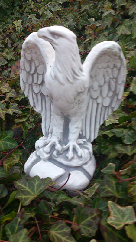 Gartenfigur, Steinfigur, Skulptur, kleiner Adler - Schreibtischfigur 2 kg, Steinguss